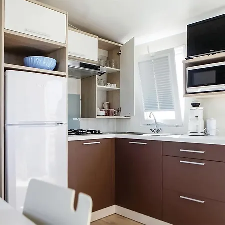 Awesome In With House A Panoramic View *